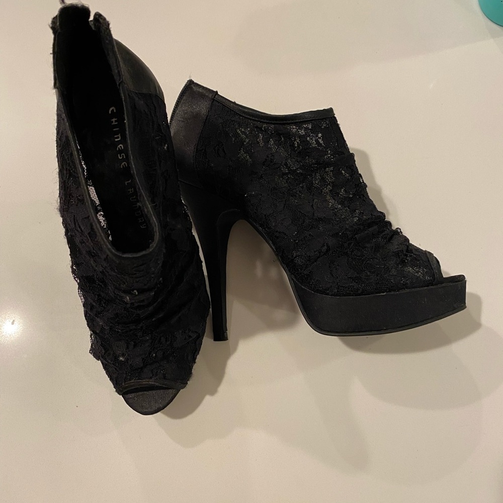 Chinese laundry lace ankle boots